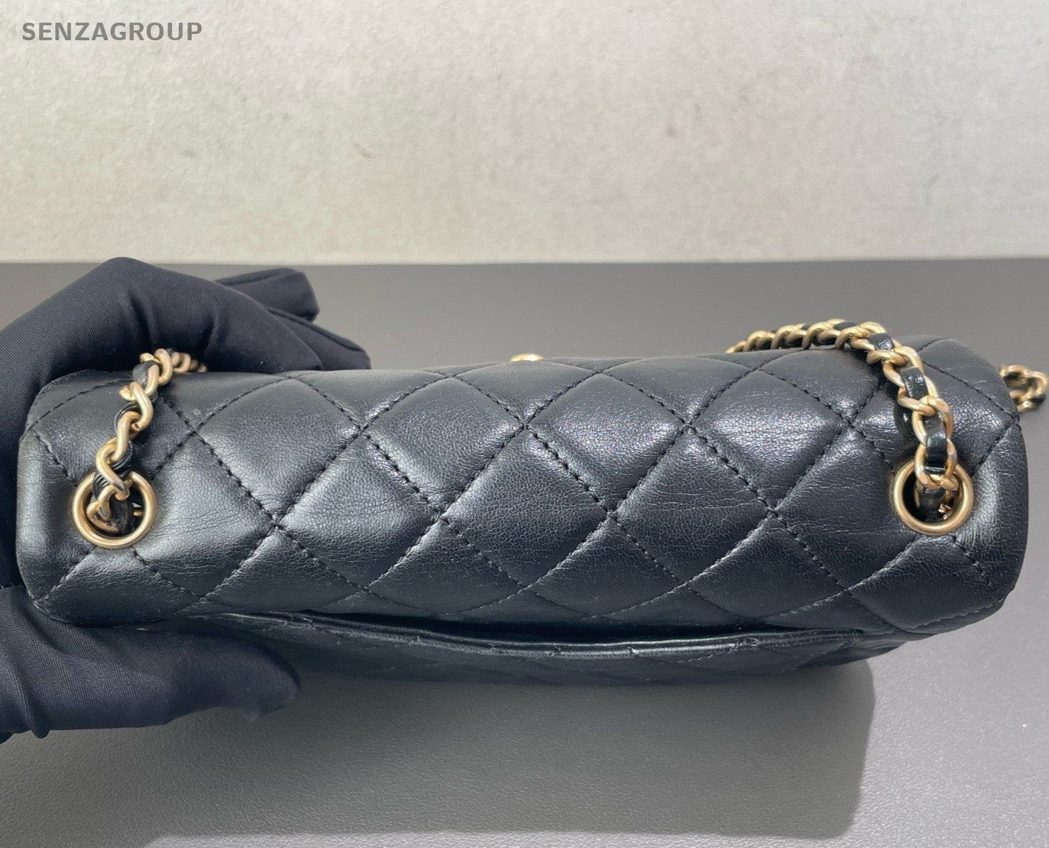 Chanel Classic Flap Mini Lambskin Chain Shoulder Bag Crossbody Black Gold Women