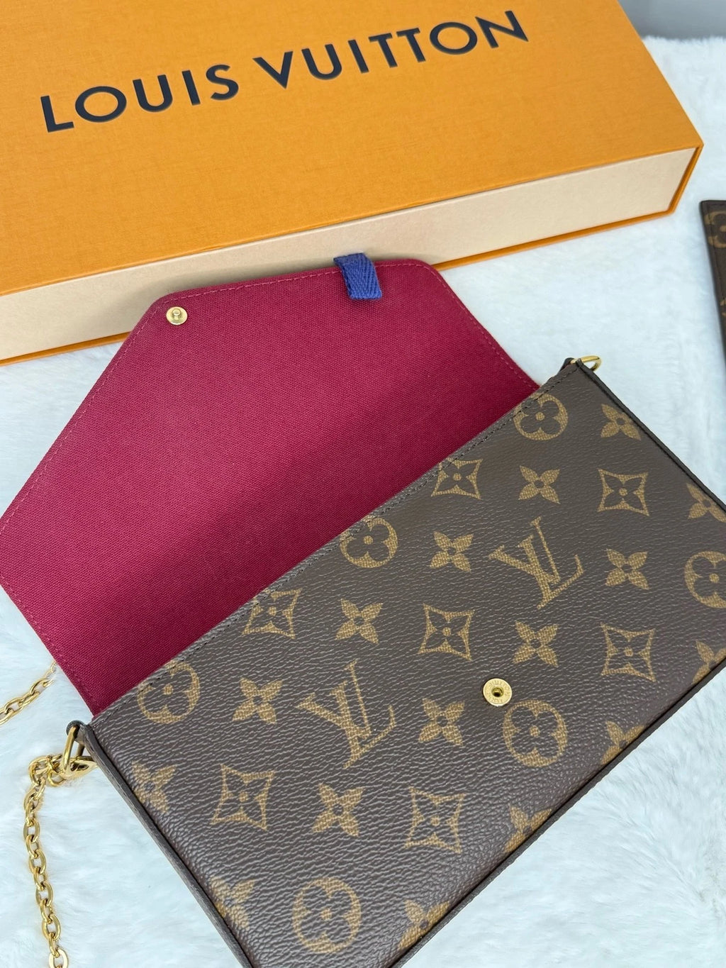 Louis Vuitton Felicie Pochette Monogram Canvas 3-in-1 Crossbody Bag