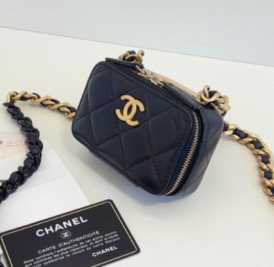 Chanel Camera Case Mini Chain Crossbody Black Gold Used Women Classic
