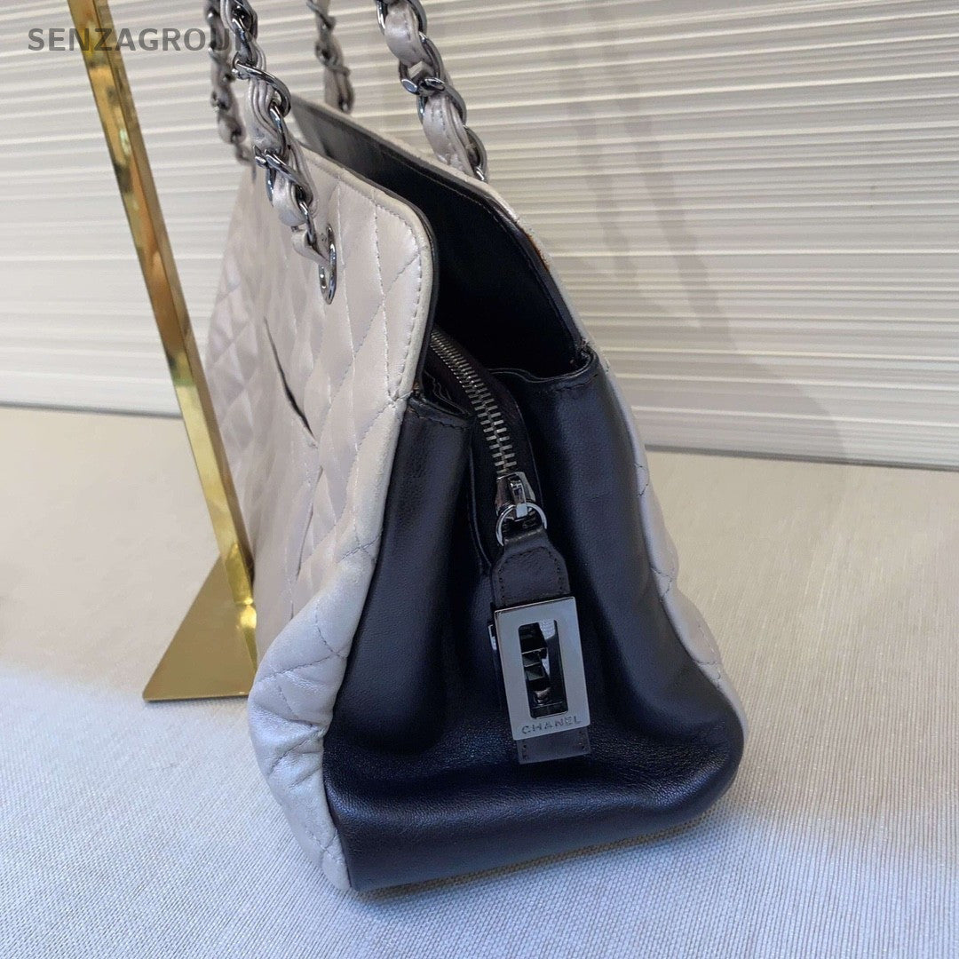 CHANEL GST Vintage Chain CC Logo Shoulder bag Silver Black Women
