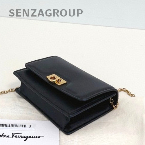 Ferragamo Mini Horseshoe Chain Card Case Shoulder Crossbody Bag Women Black Gold