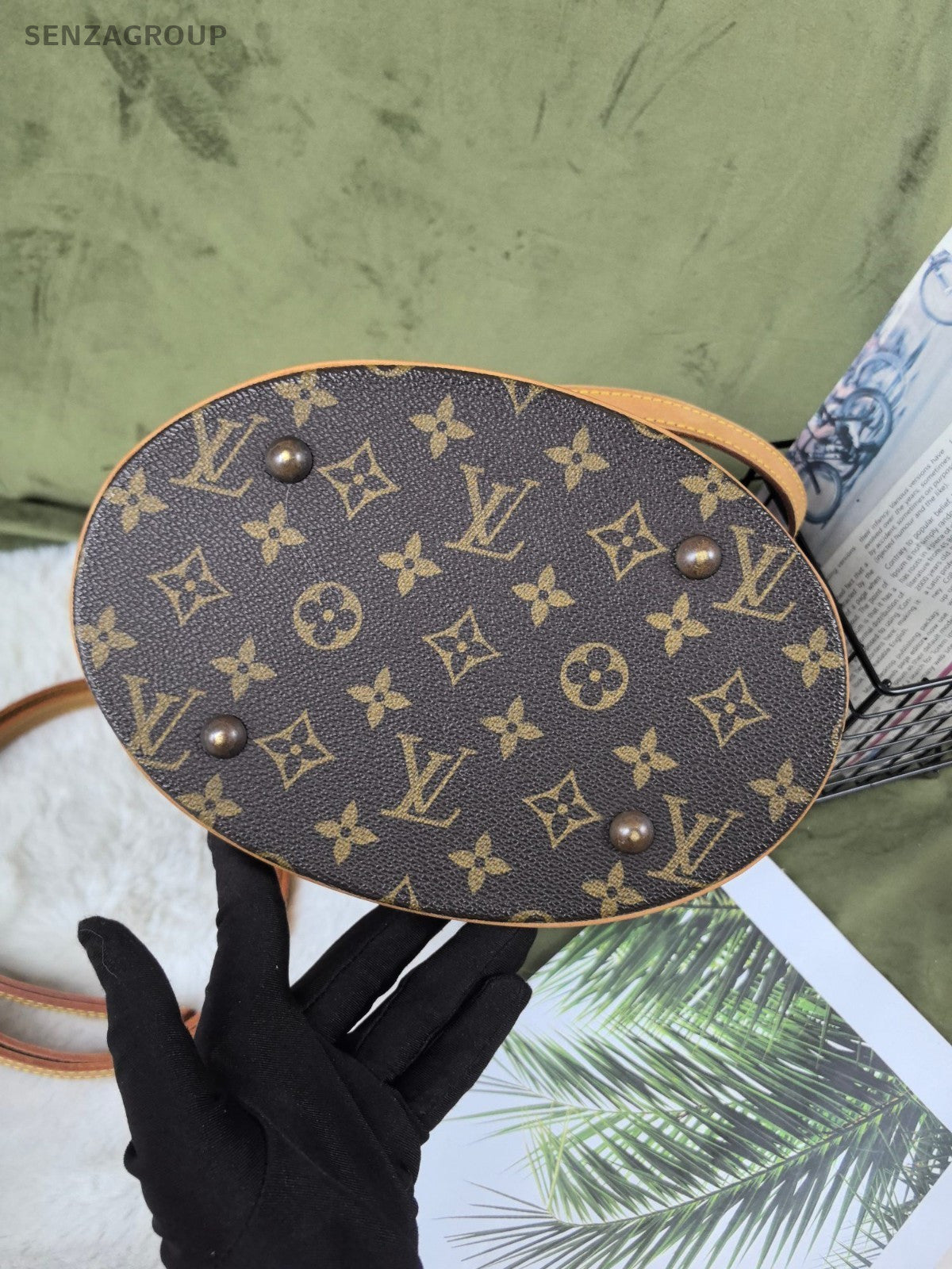 Louis Vuitton Petite Bucket PM Monogram Shoulder bag Women Vintage