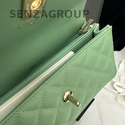 Chanel Quilted Calfskin Chain Shoulder Crossbody Bag Green Gold Hardware