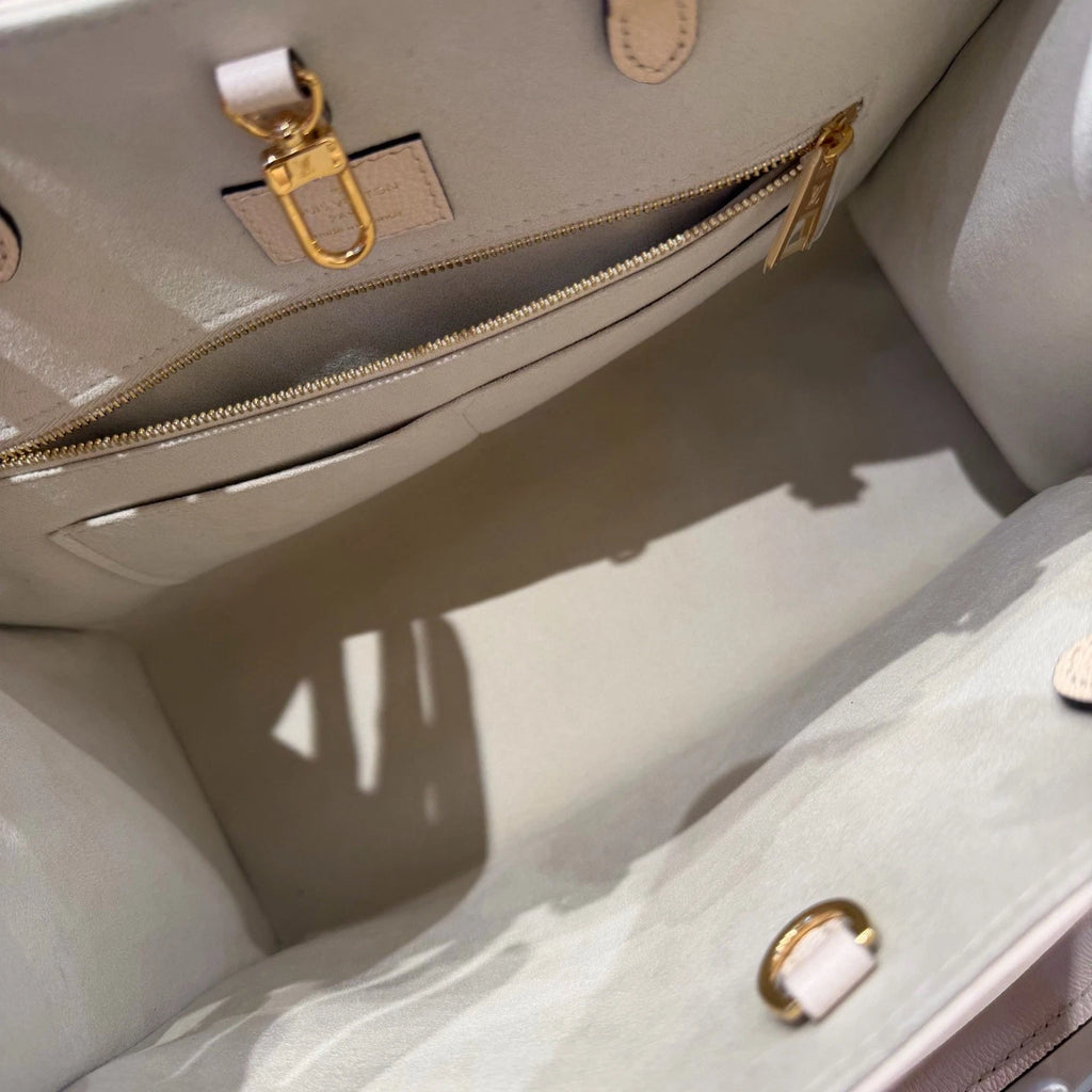 Louis Vuitton ONTheGo MM Tote Top Handle Bag White Orange Gold Women Classic