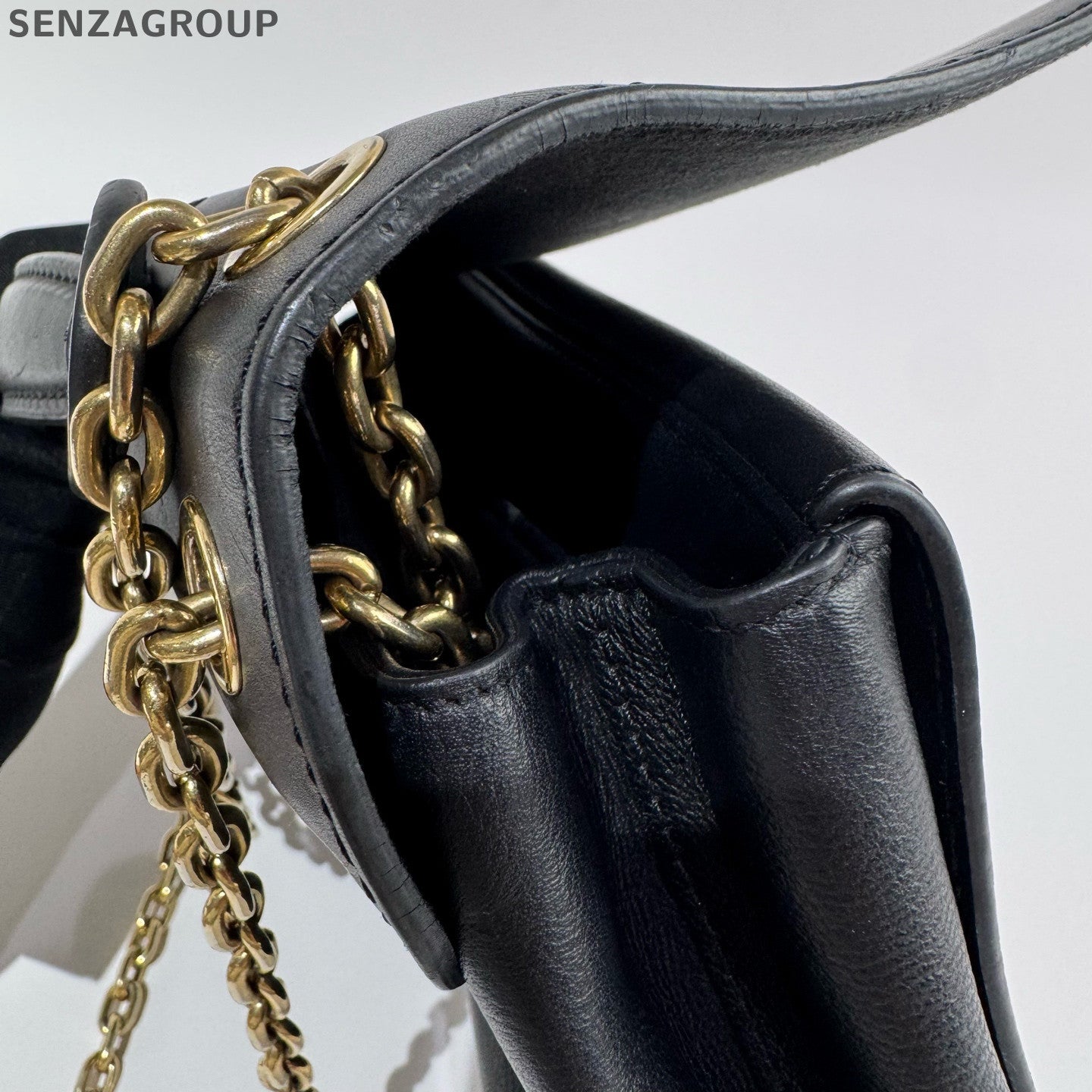 Louis Vuitton Very Chain Leather Black Gold Shoulder Crossbody Bag Women Classic