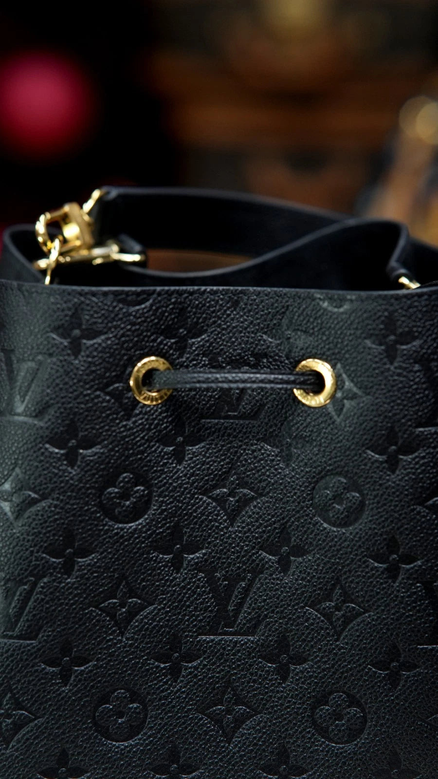 Louis Vuitton Neonoe MM M45256 Empreinte Black Shoulder Bag Excellent