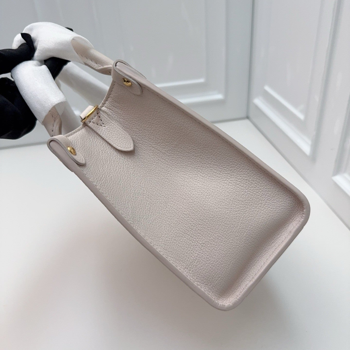 Louis Vuitton Lock Go Calfskin Tote Top Handle Bag Pink Gold Used Women Classic