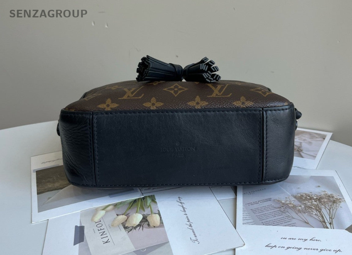 Louis Vuitton Tassel Camera bag Monogram Shoulder bag Crossbody M43556