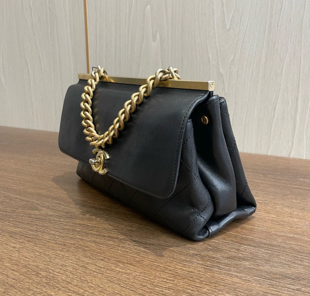 Chanel Message Bag Diamond Shoulder Bag Crossbody Bag Black Women Fashion