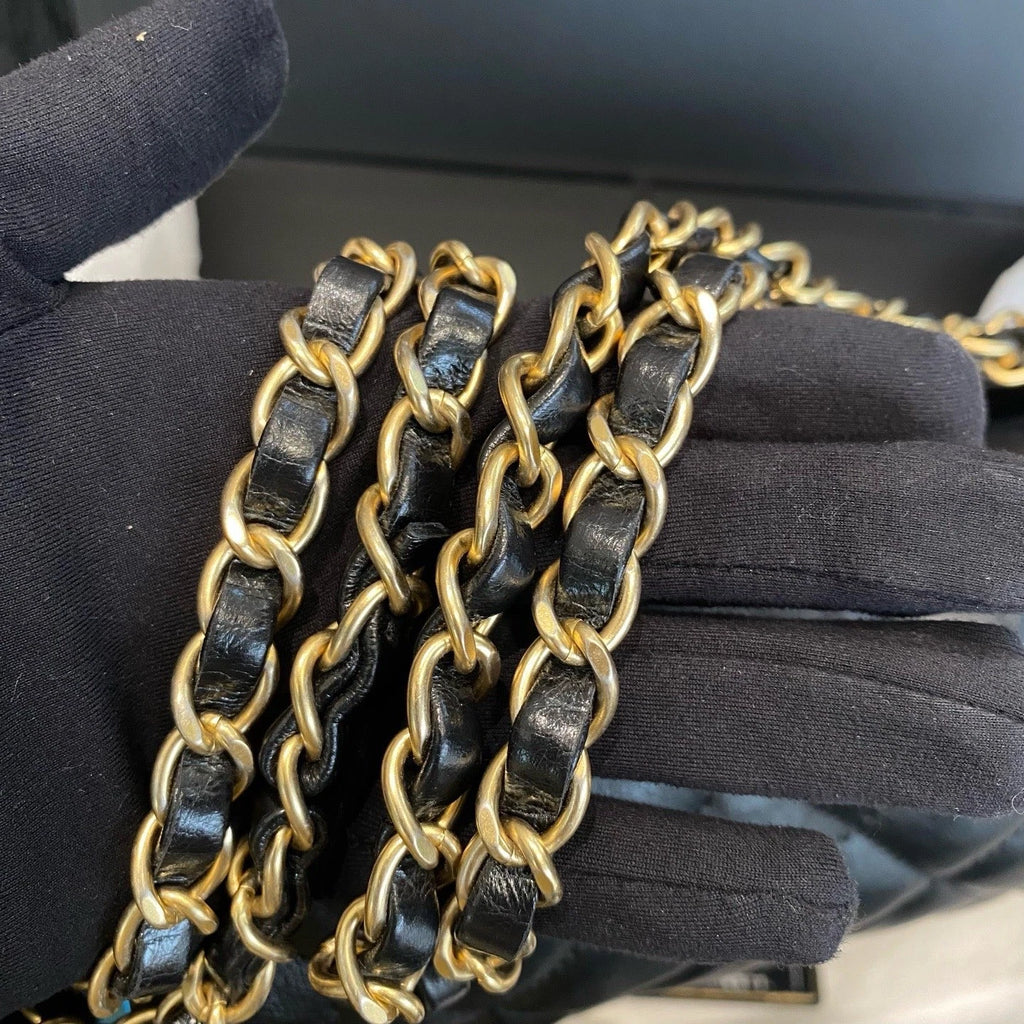 Chanel Calfskin Diamond Chain Shoulder Bag Black Gold Used Women Classic