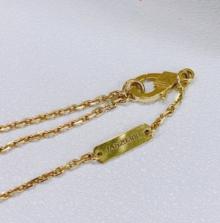 Van Cleef &amp; Arpels Vintage Alhambra 18K Yellow Gold Pendant Necklace 12 Diamonds