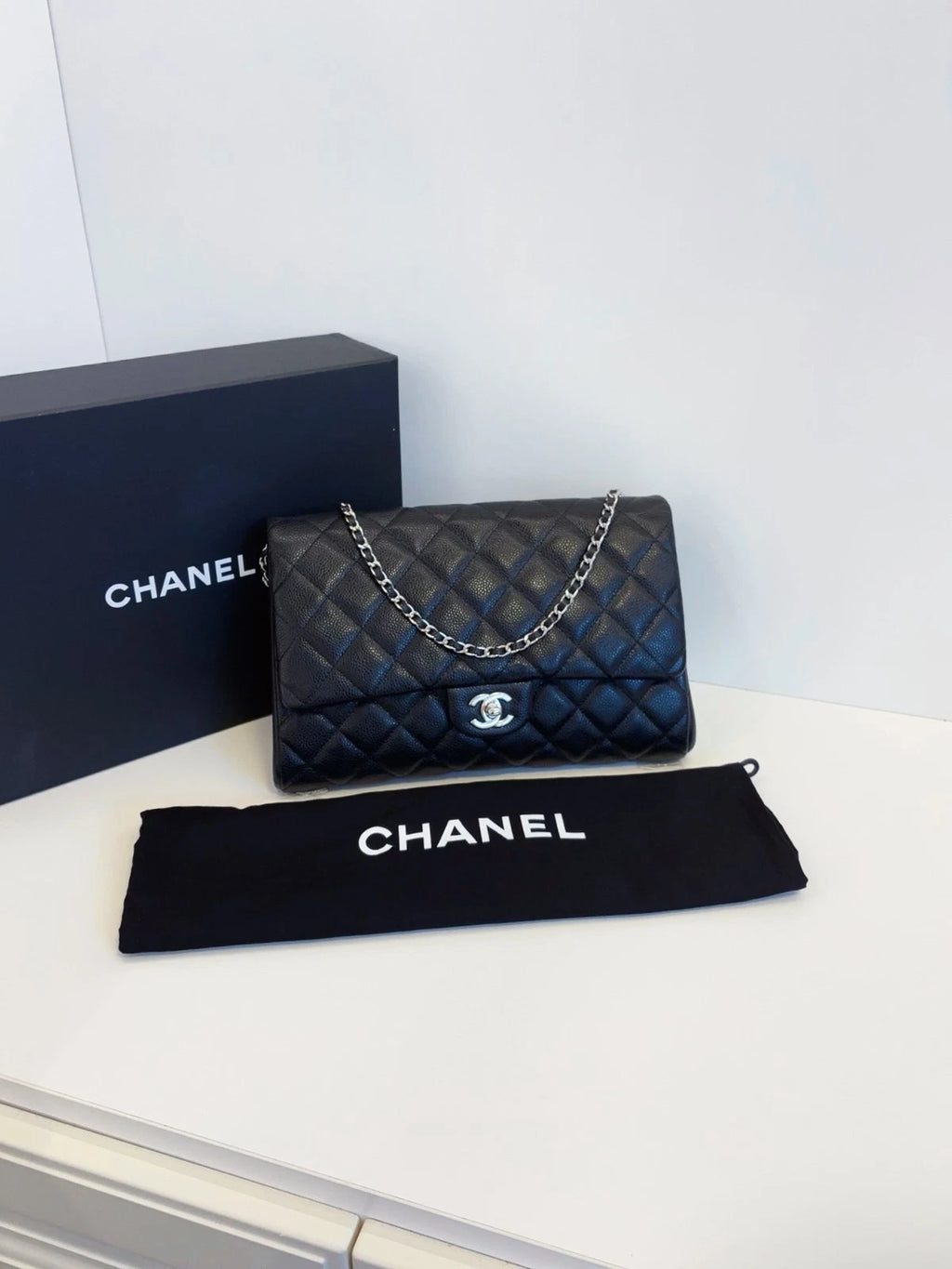 Chanel Classic Flap Shoulder Bag Women's Crossbody Black Caviar Silver Turnlock