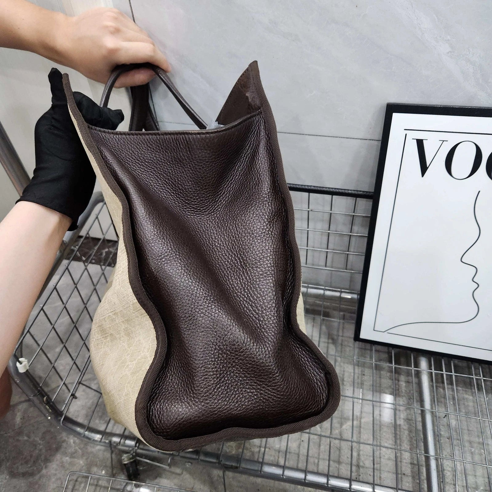 Gucci Beige Canvas Monogram Tote Handbag For Women