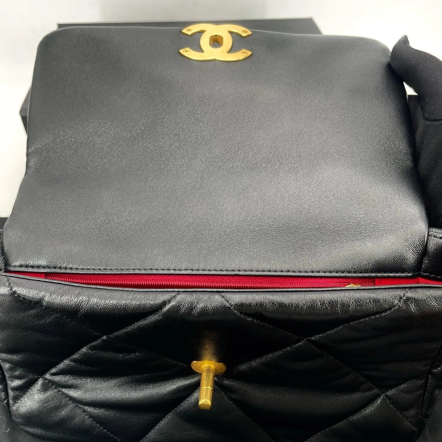 CHANEL 19 Small Black Gold Lambskin Shoulder Crossbody Bag For Women