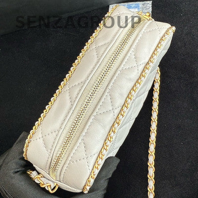 Chanel Quilted Chain Shoulder Crossbody Bag White Gold Classic Fashion