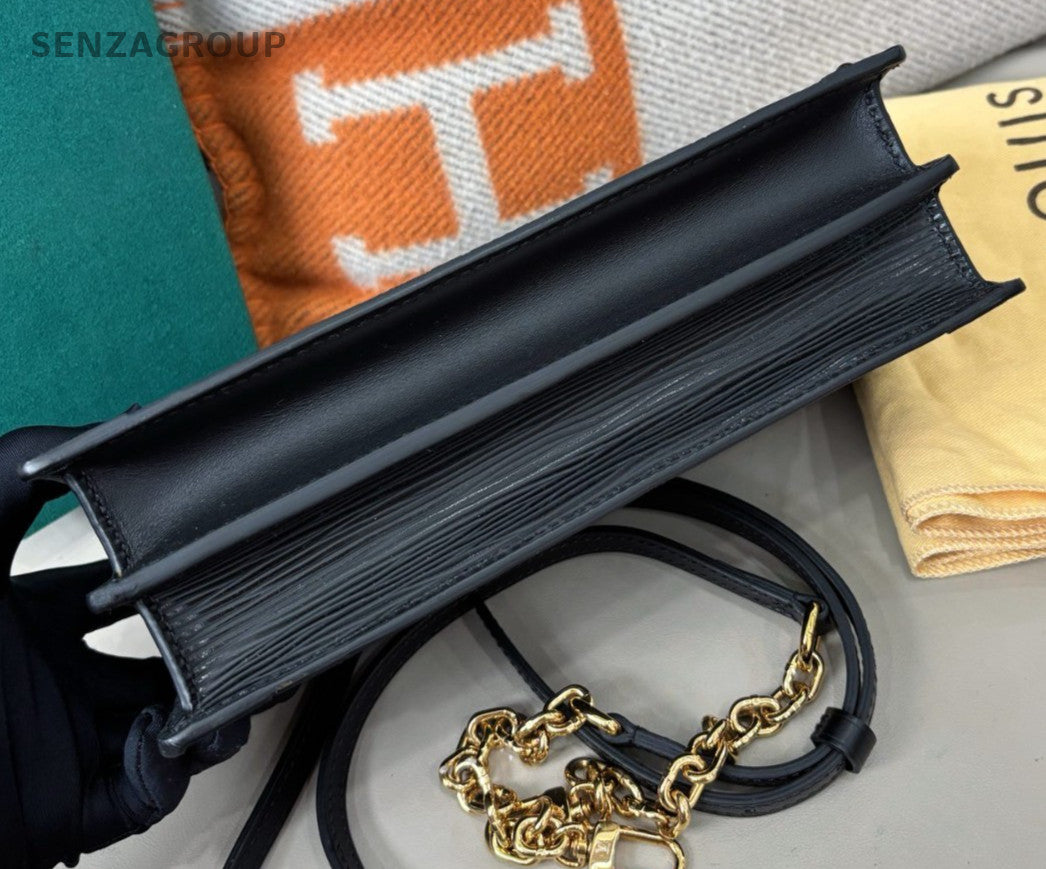 Louis Vuitton Trunk Clutch Epi Shoulder Bag Crossbody Black Gold Women Classic