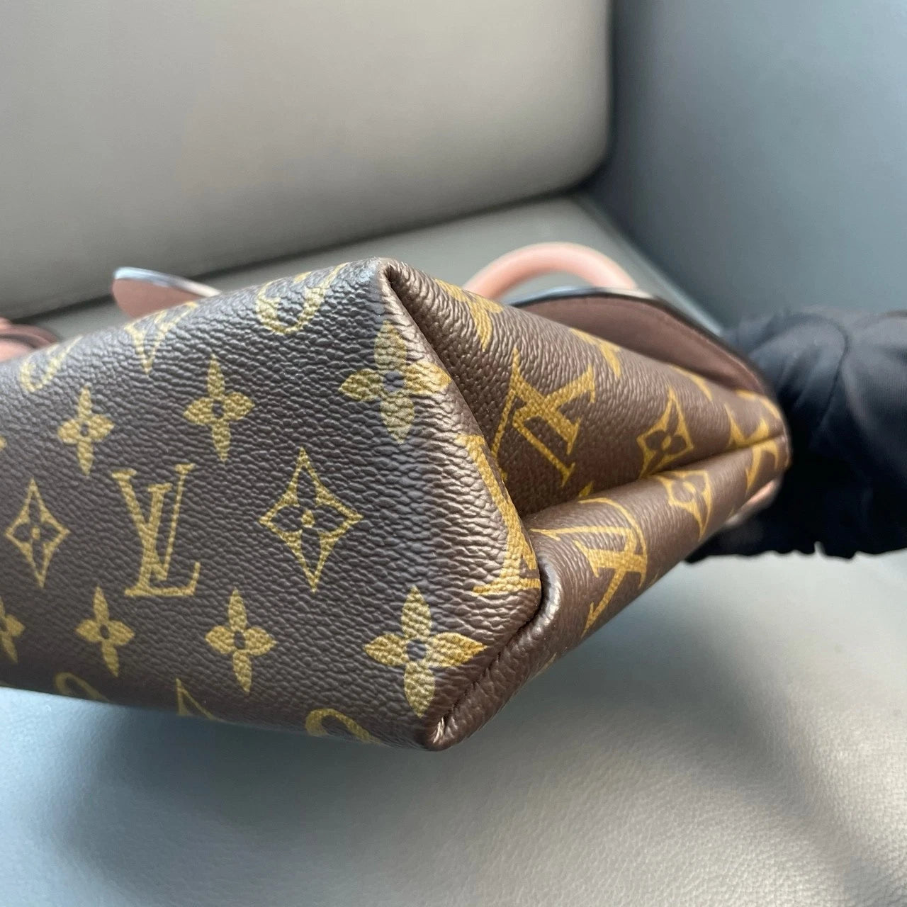 Louis Vuitton Canvas Pink Monogram Locky BB Handbag Crossbody Women