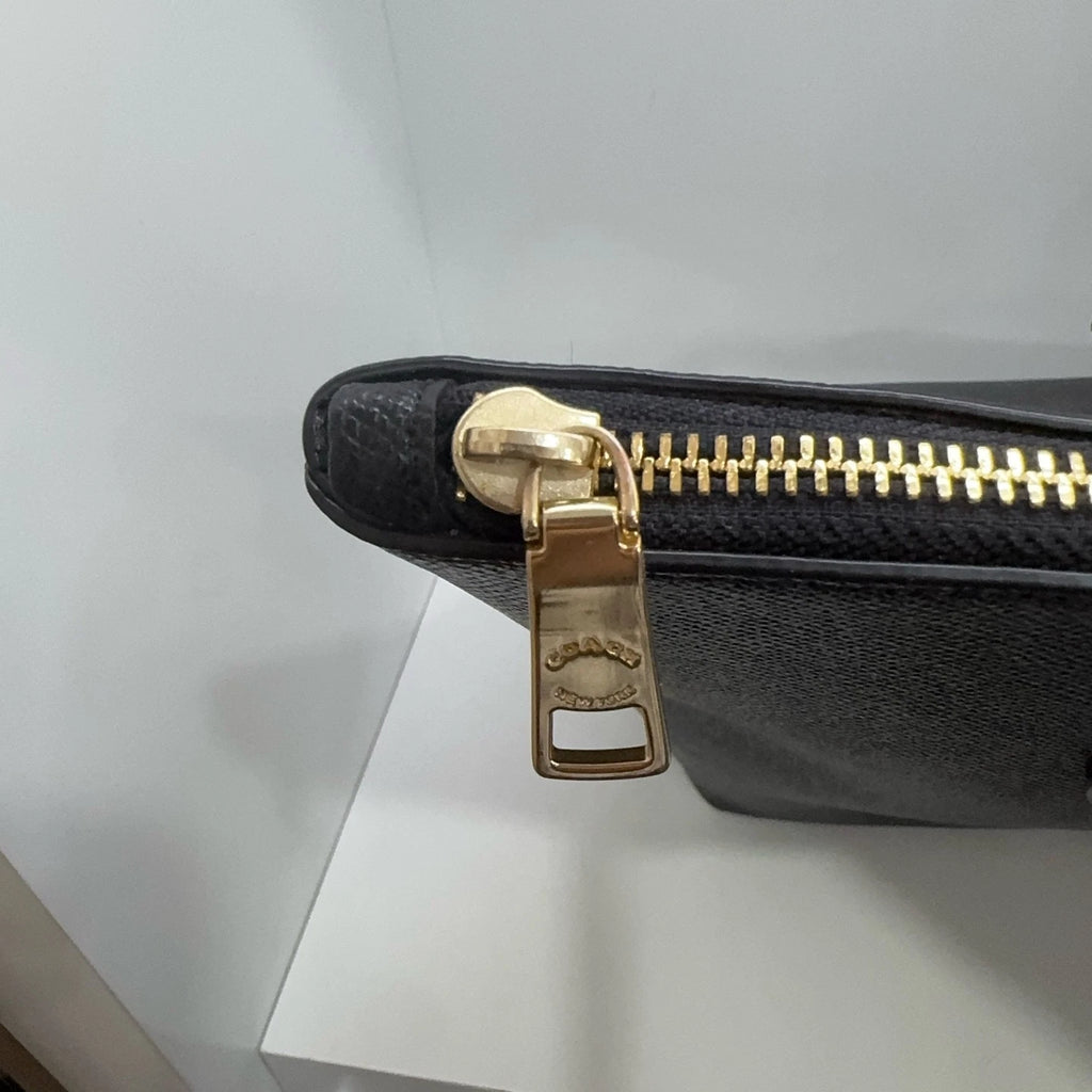 Coach Solid Leather Zip Top Tote Shoulder Handbag For Women