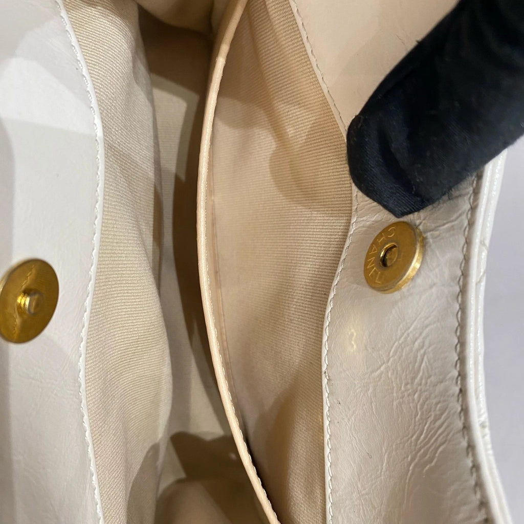CHANEL White Waxed Leather Small Hobo Shoulder Bag For Women