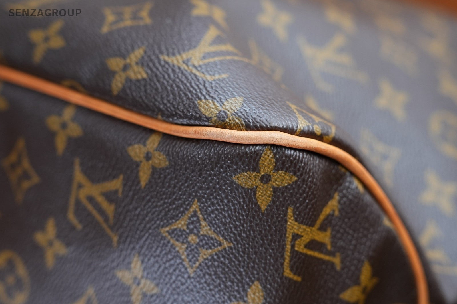 Louis Vuitton DF MM Monogram Shoulder Bag Women Brown