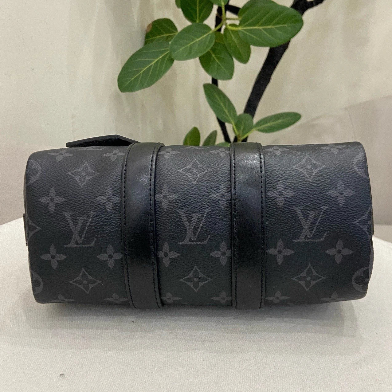 Louis Vuitton Keepall25 Top Handle Crossbody Black Silver Unisex Adults