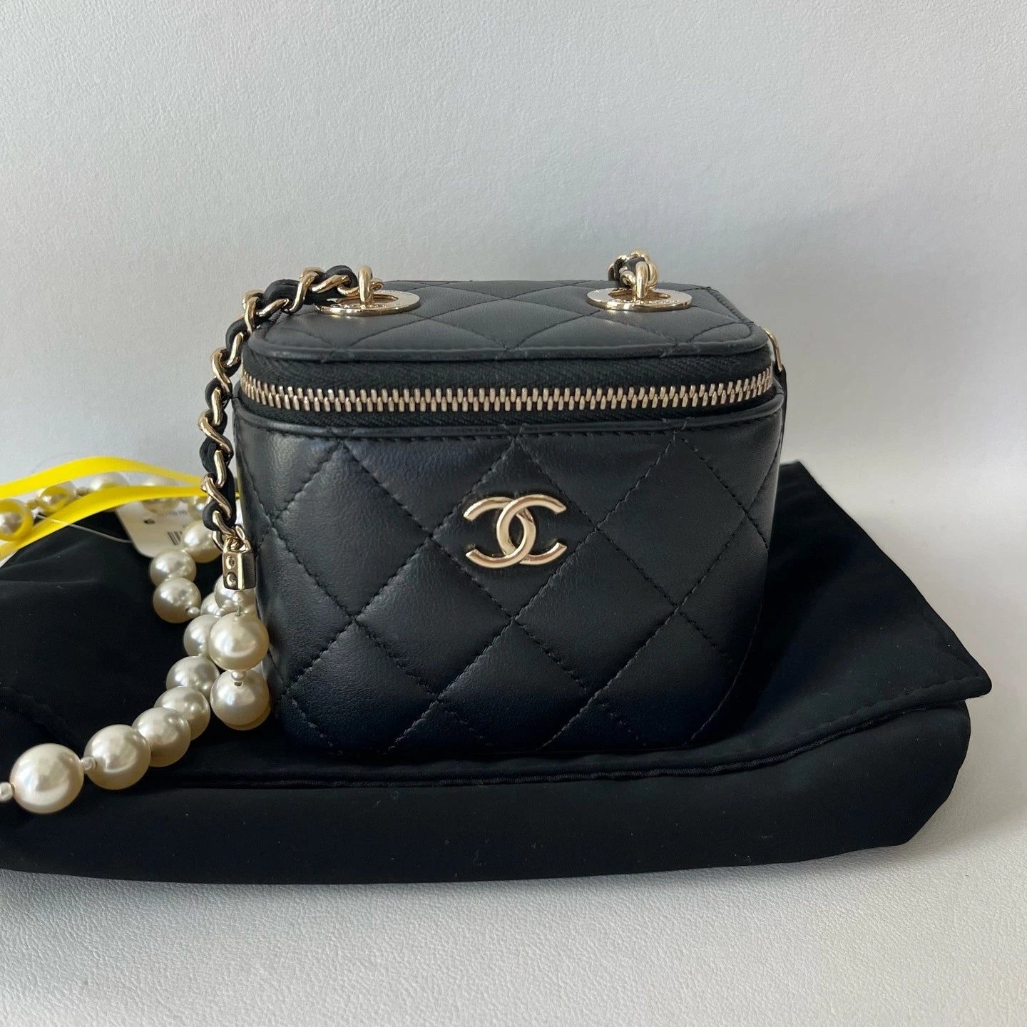 CHANEL Pearl Mini Box Chain Crossbody Shoulder Bag For Women