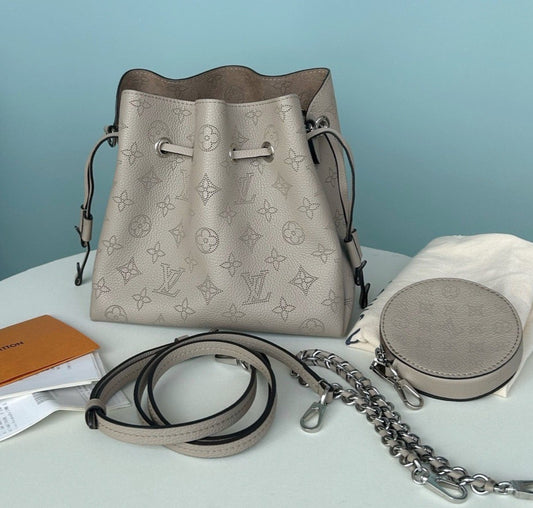 Louis Vuitton Mahina Calfskin Chain Shoulder Bag Crossbody Gray Silver Women