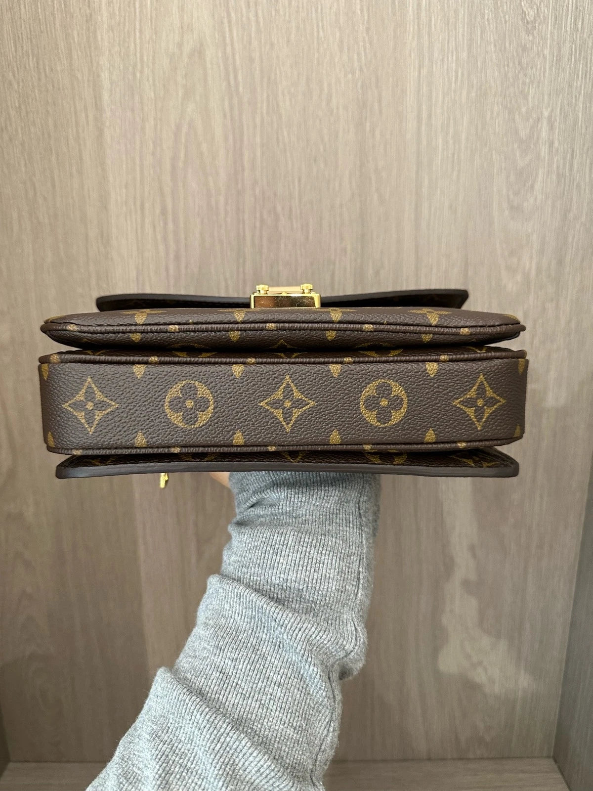 Louis Vuitton Brown Monogram Canvas 2Way Shoulder Crossbody Bag For Women