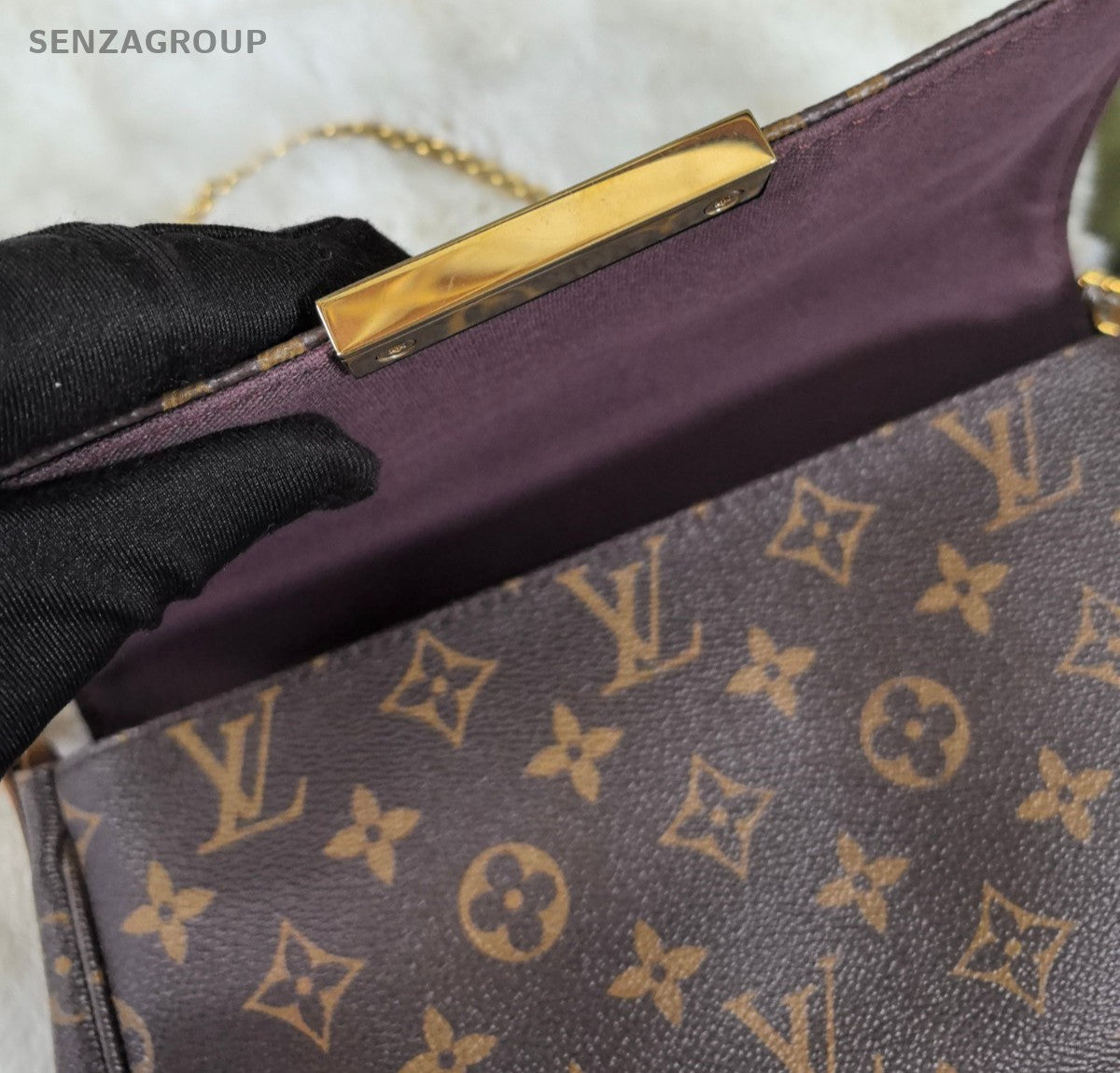 Louis Vuitton Favourite MM Monogram Chain Shoulder bag Women Crossbody