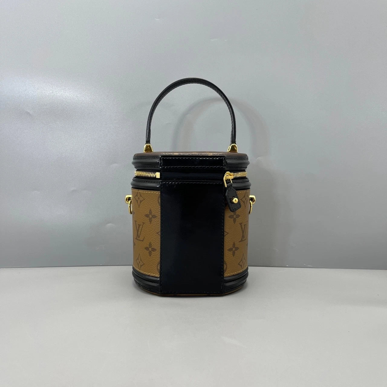 Louis Vuitton Monogram Canvas Bucket Bag For Women
