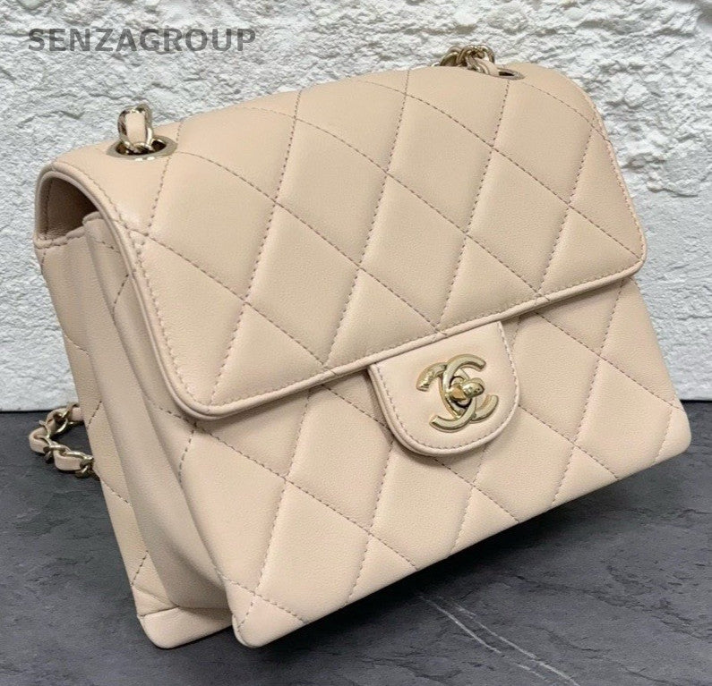 Chanel Diamond Calfskin Chain Shoulder Bag Crossbody Beige Gold Women Classic