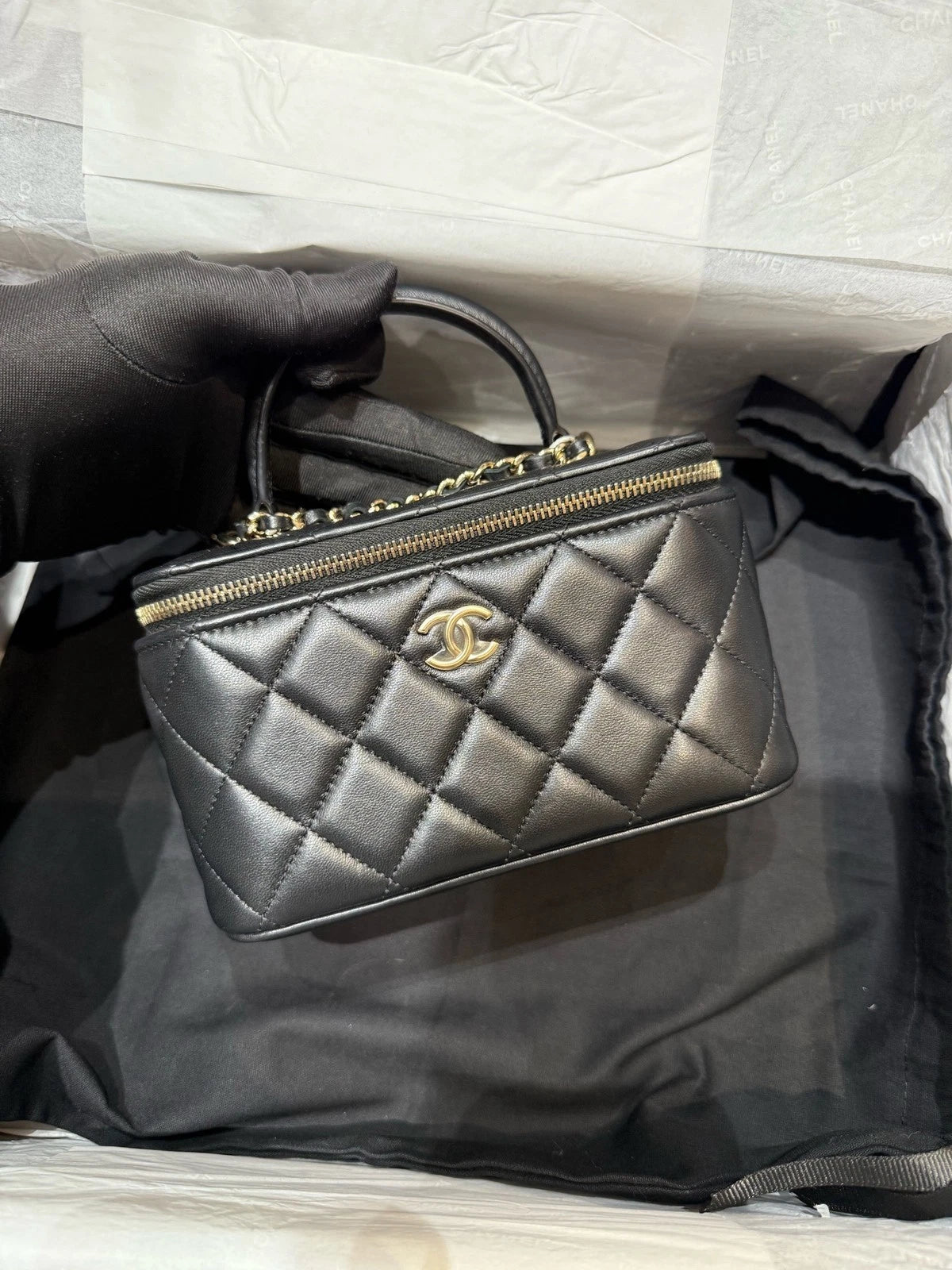 CHANEL New 2025 Chip Lambskin Top Handle Long Box Bag For Women