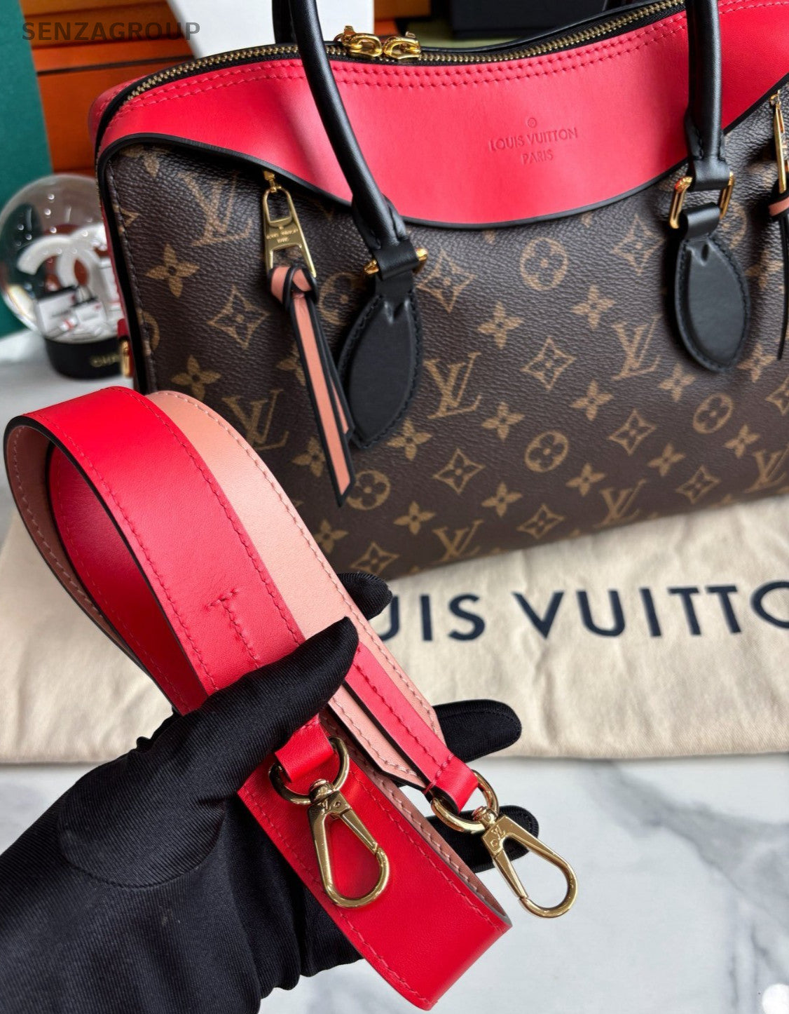 Louis Vuitton Tuileries Besace Monogram Red Shoulder handbag 2WAY