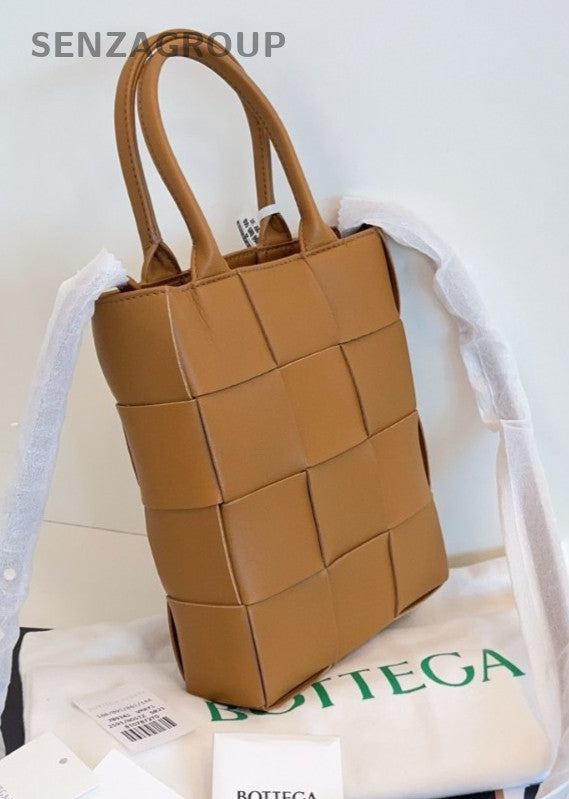 Bottega Veneta Cassette tote mini Top Handle bag caramel color Brand NEW