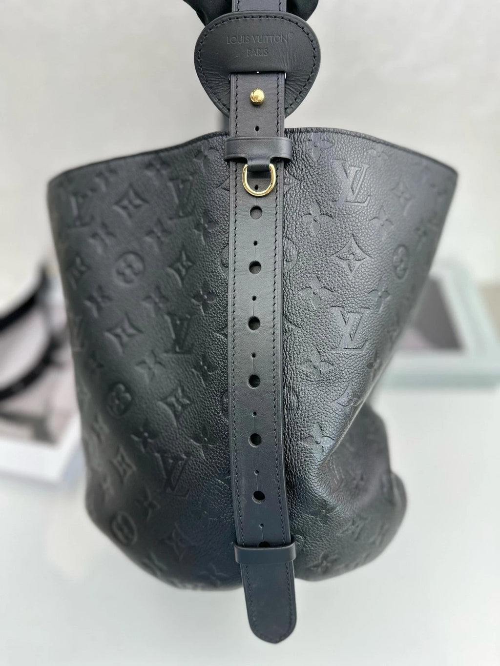 Excellent Louis Vuitton All In GM Calfskin Monogram Black Handbag Shoulder Bag