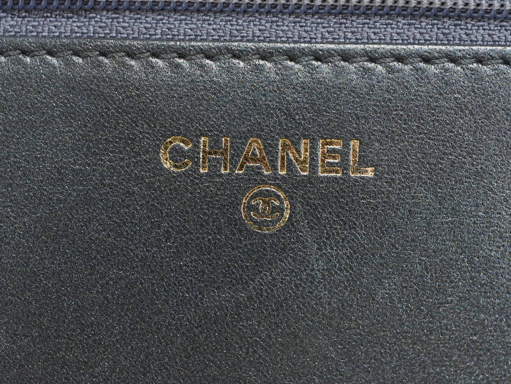CHANEL Leboy Woc Wing forward line Diamond pattern Shoulder bag Black Gold Women