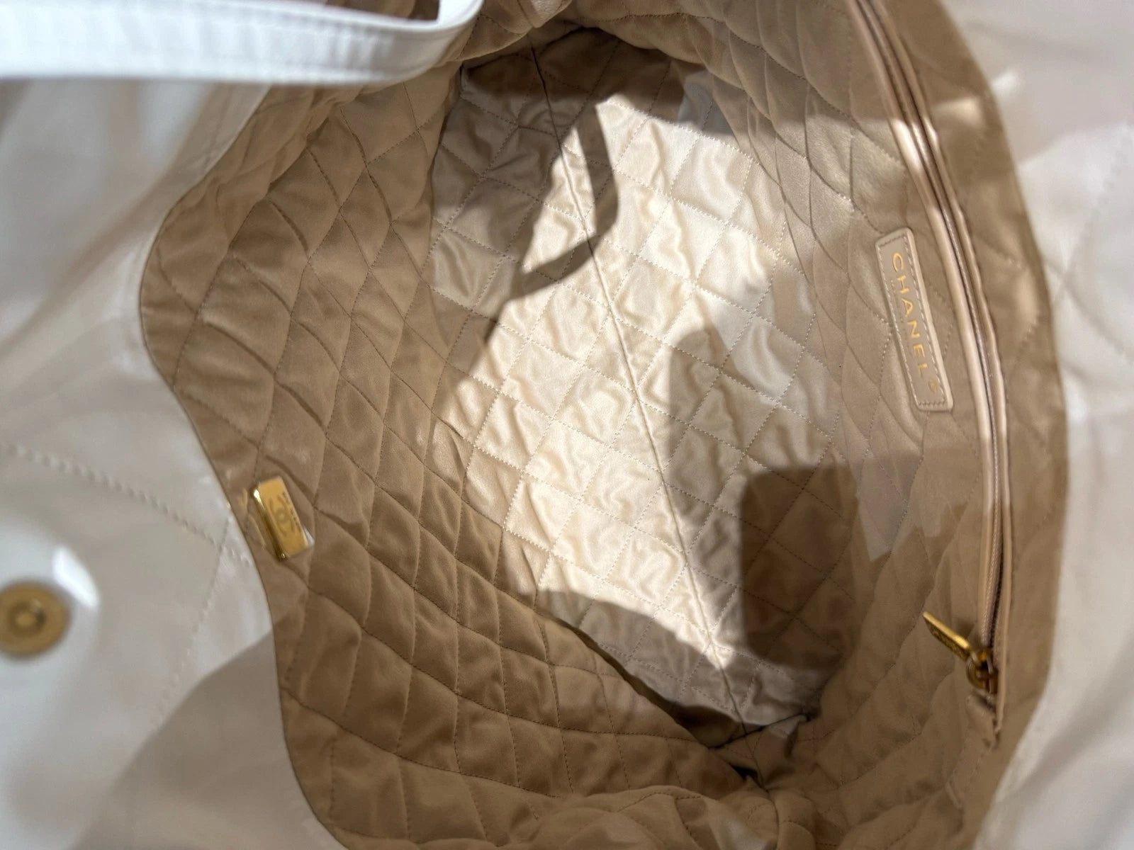 New CHANEL Calfskin 22Bag Medium White Gold Tote Bag For Women