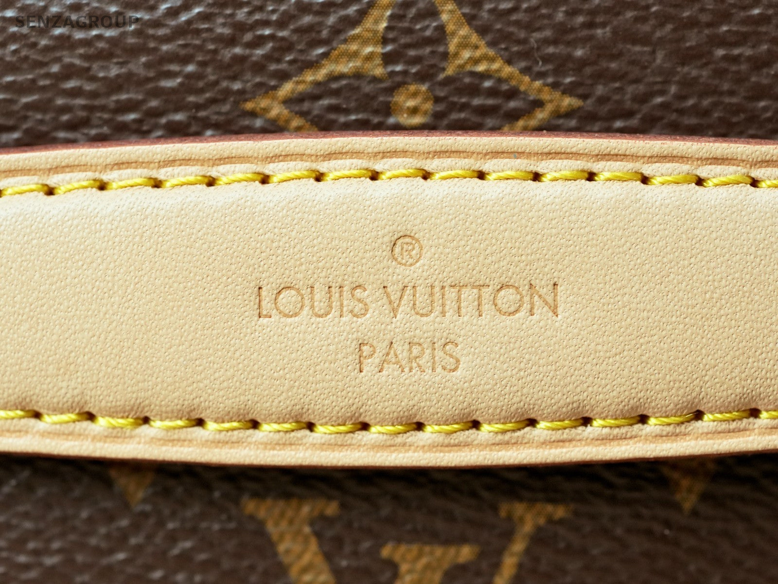 Louis Vuitton Bumbag Monogram Canvas Crossbody Shoulder bag Classic