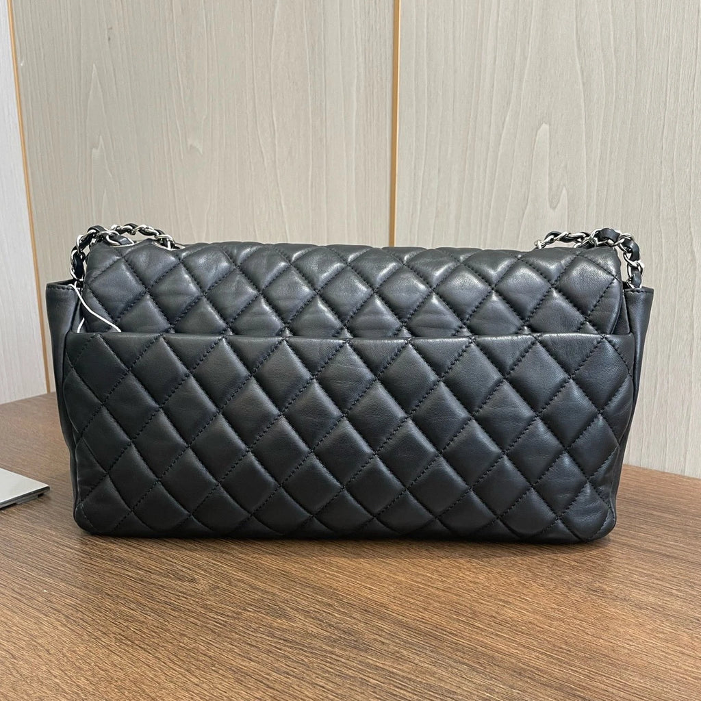 Chanel Classic Flap Diamond Black Chain Shoulder Bag Crossbody Silver Hardware