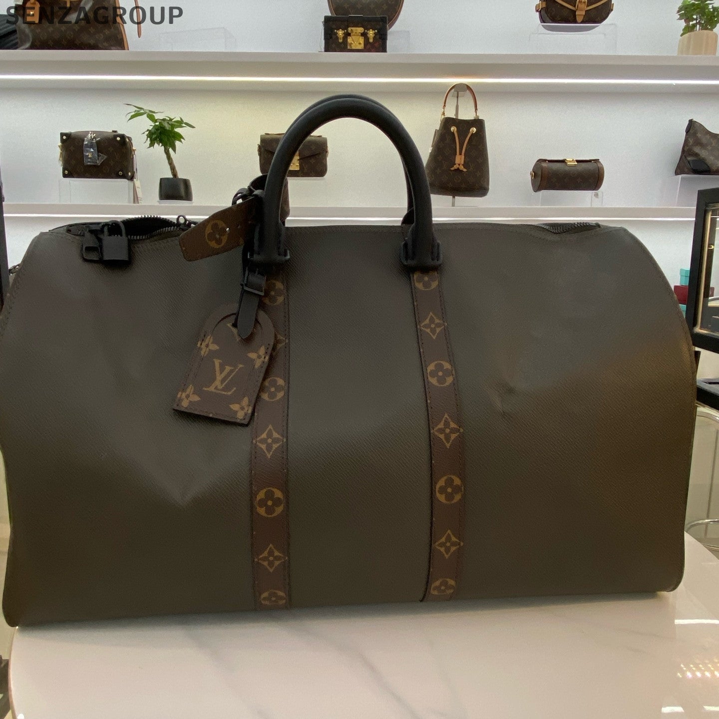 Louis Vuitton Brown Keepall 50 Travel Bag - Unisex Hand Carry & Shoulder Strap