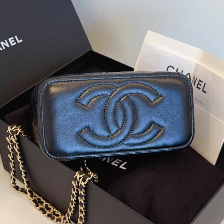Chanel Vanity Case Chain Diamond Black Gold Shoulder Bag Crossbody Women