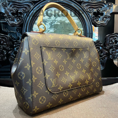 Louis Vuitton Monogram Cluny MM Handbag - Classic Women's Shoulder Bag