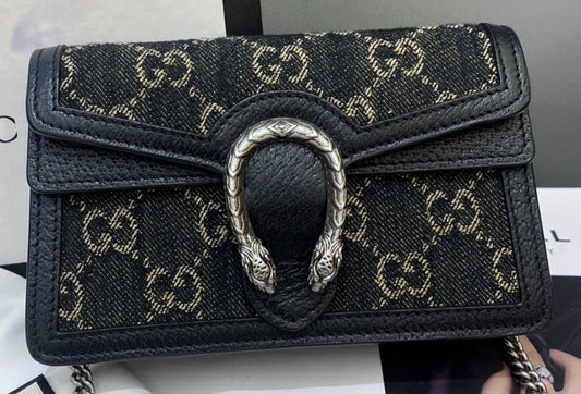 GUCCI Chain Mini Shoulder Bag Crossbody Black Silver Used Women Classic Designer
