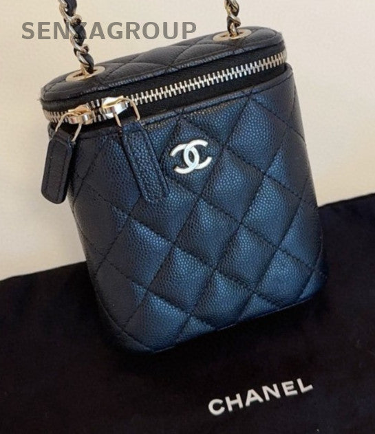 CHANEL CC Chain Calfskin Shoulder bag Crossbody Black