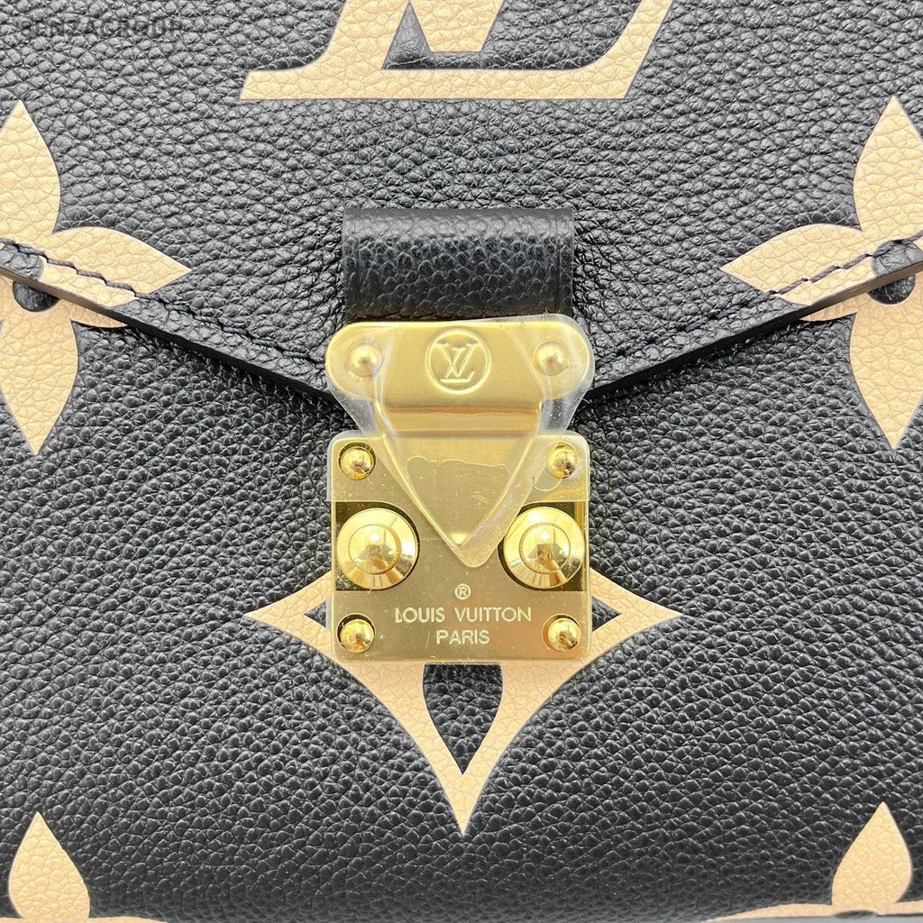 Louis Vuitton Pochette Métis Monogram Shoulder bag Black White Leather Women