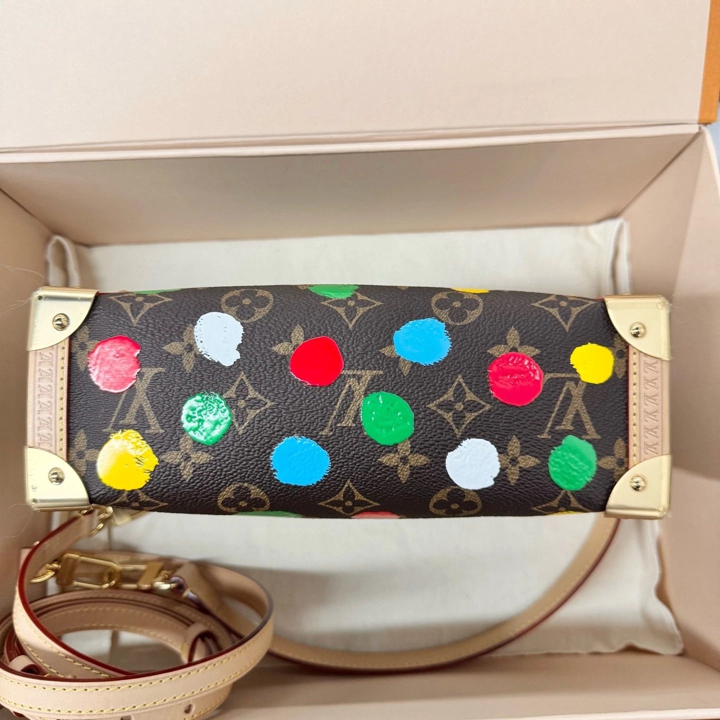 New Louis Vuitton Canvas Medium Tote Bag For Women