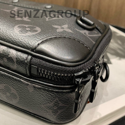 Louis Vuitton Monogram Messenger Bag Black Men's Classic Shoulder Crossbody