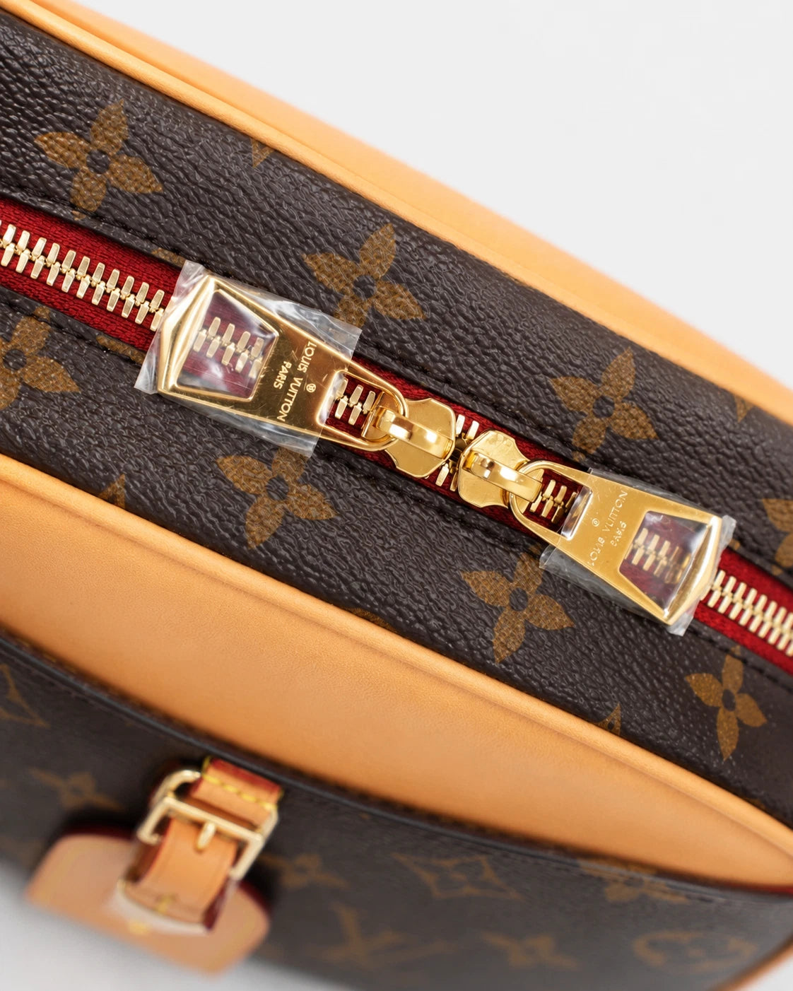 Louis Vuitton Deauville Monogram Canvas Shoulder Bag Crossbody Excellent