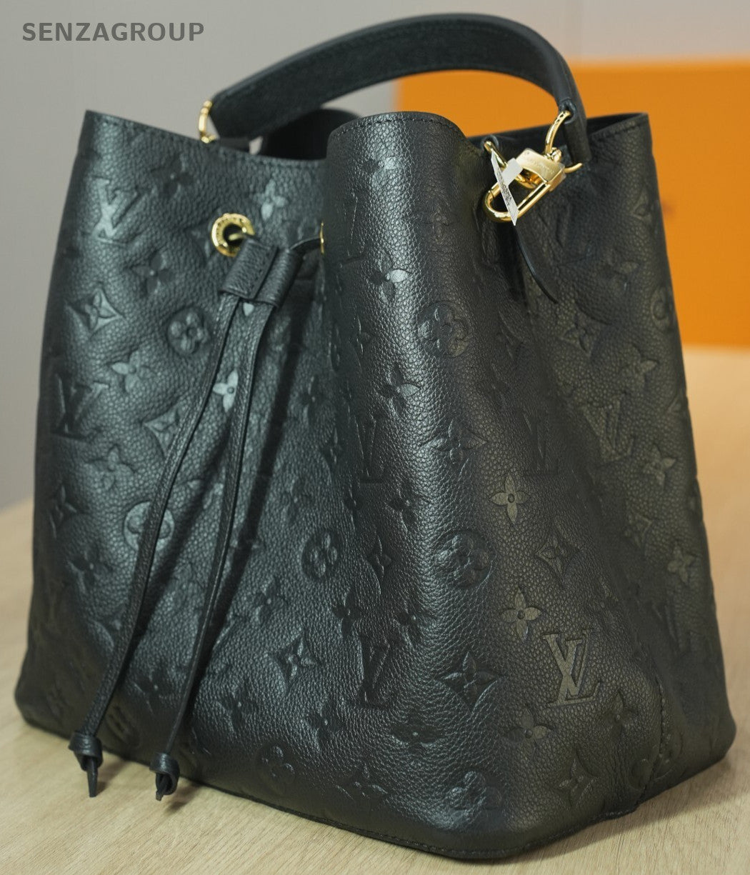 Louis Vuitton Empreinte NéoNoé chip version MM M45256