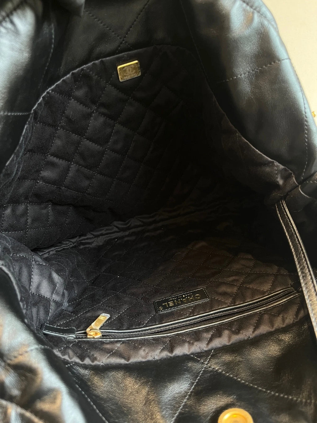 CHANEL Black Gold 22BAG Small Shoulder Crossbody Bag For Women